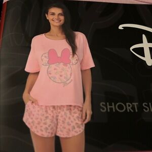 Disney Women's Pink Minnie Mouse Pajama Set